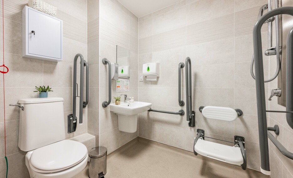 premium bathroom settings at highcliffe care home